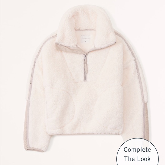 Abercrombie & Fitch Sweaters - Abercrombie and Fitch Sherpa half zip